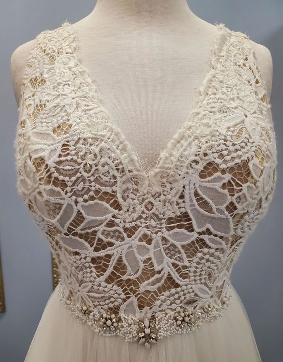 Maggie sottero connie hotsell