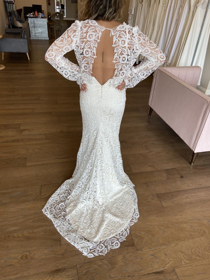 Laudae Halsey Gown