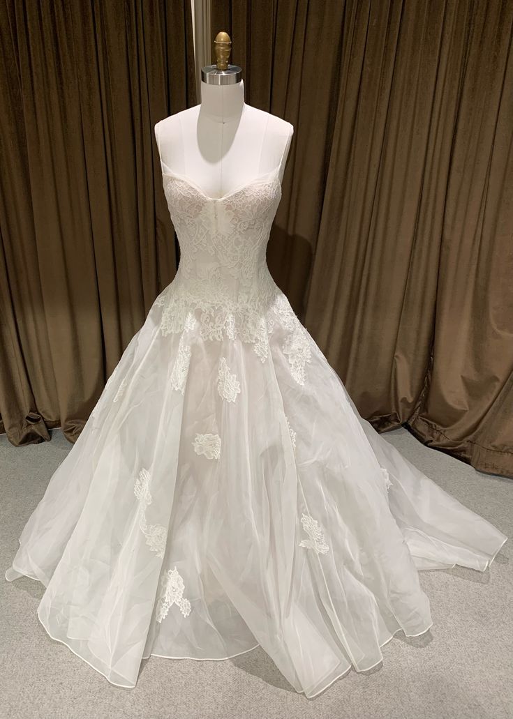 Allison Webb Coco 4950 Gown