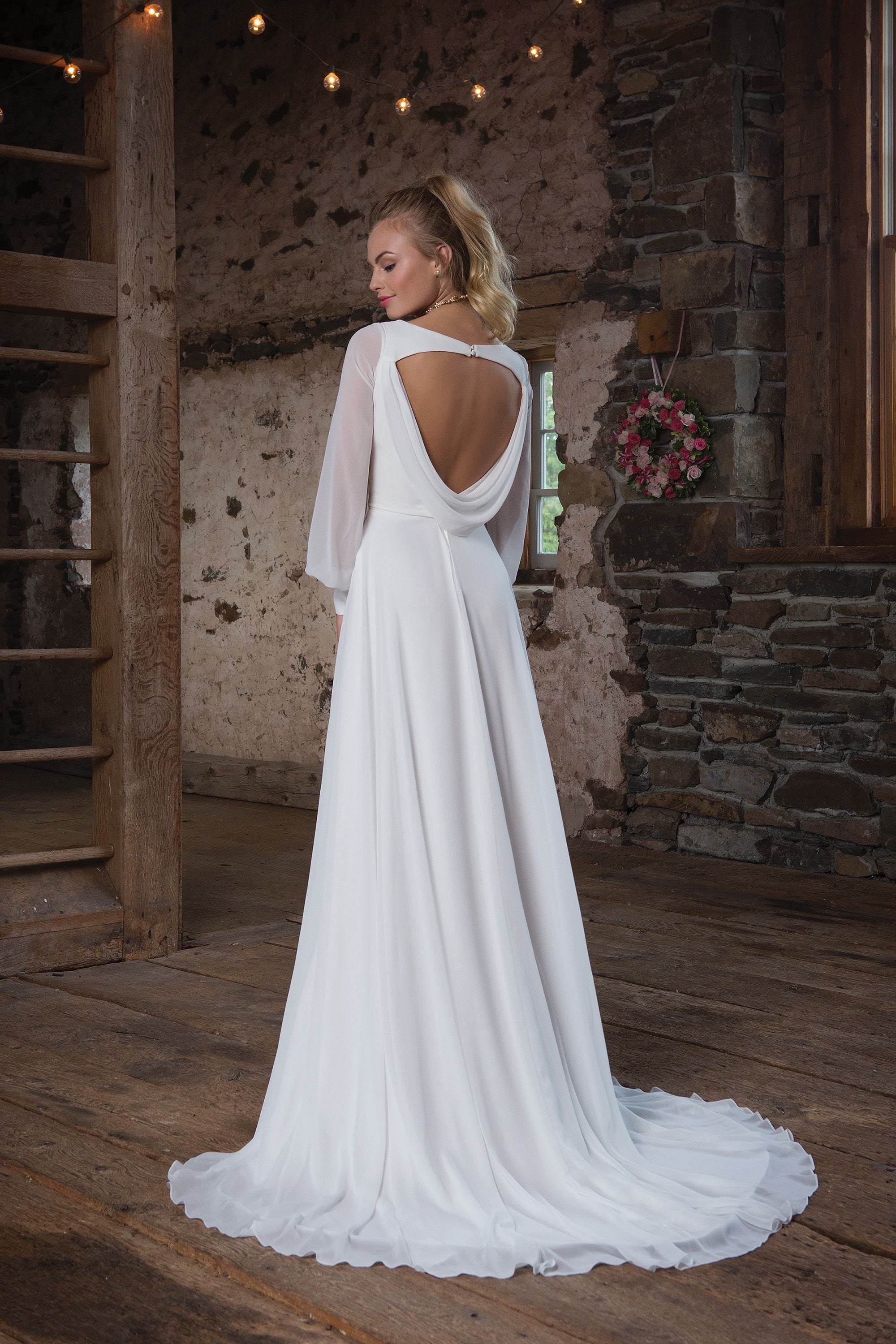 Allure Bridals - 9376 Sample Gown